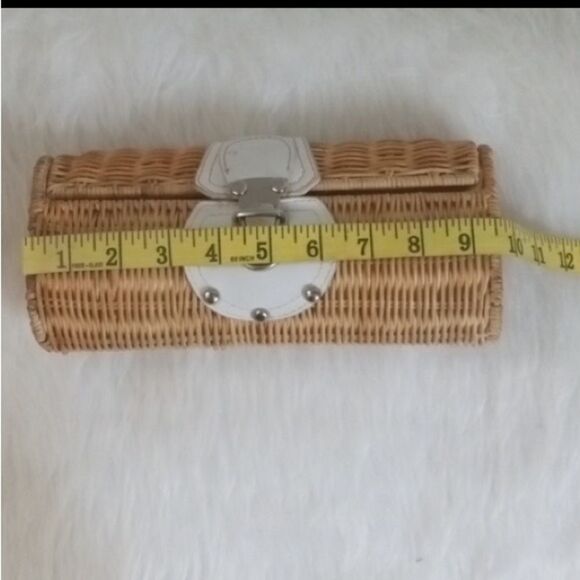 le chateau Straw Clutch Purse - Picture 5 of 5